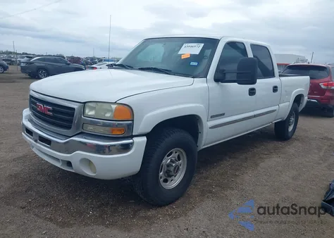 2004 GMC Sierra 2500 Sle из США, поврежденный, VIN 1GTGC23U34F165057